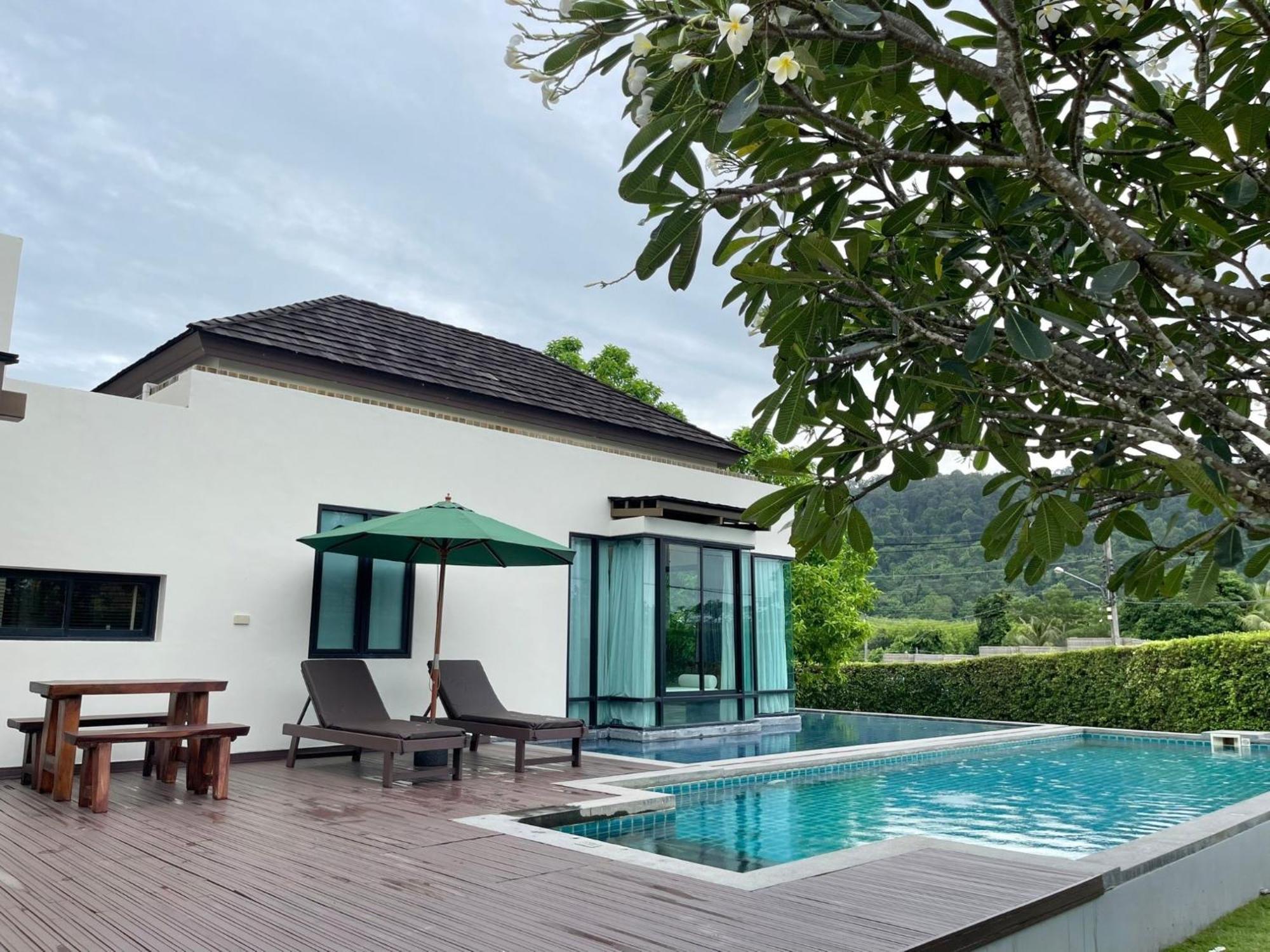 Ozone Villa Phuket Pa Khlok Ngoại thất bức ảnh