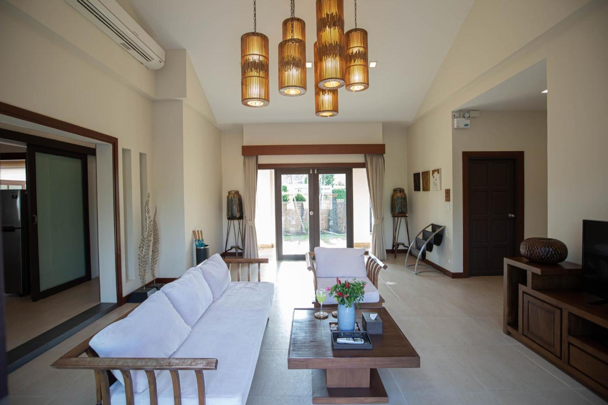 Ozone Villa Phuket Pa Khlok Ngoại thất bức ảnh
